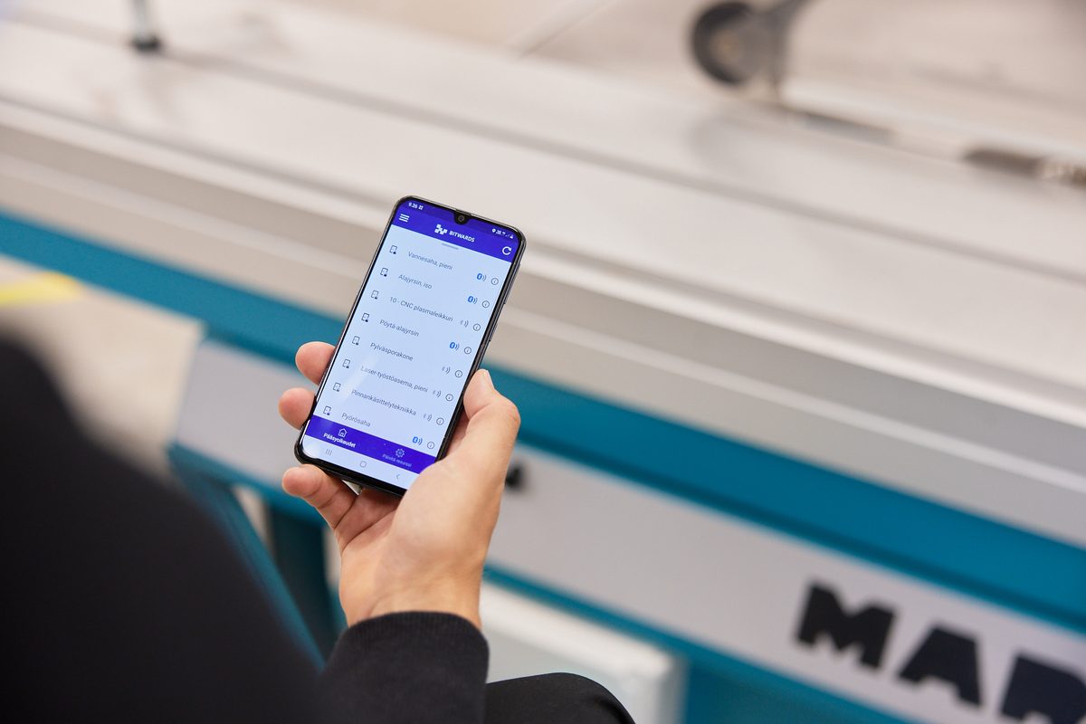 The Bitwards app listing the department’s machines: band saw, router, CNC plasma cutter, pillar drill, laser station, circular saw